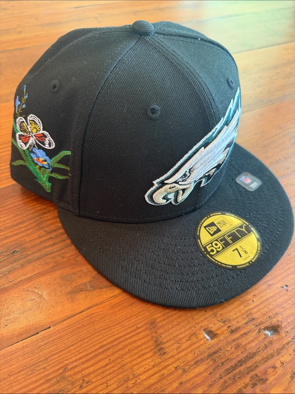 New Era Black Philadelphia Eagles Floral Embroidered Fitted Cap